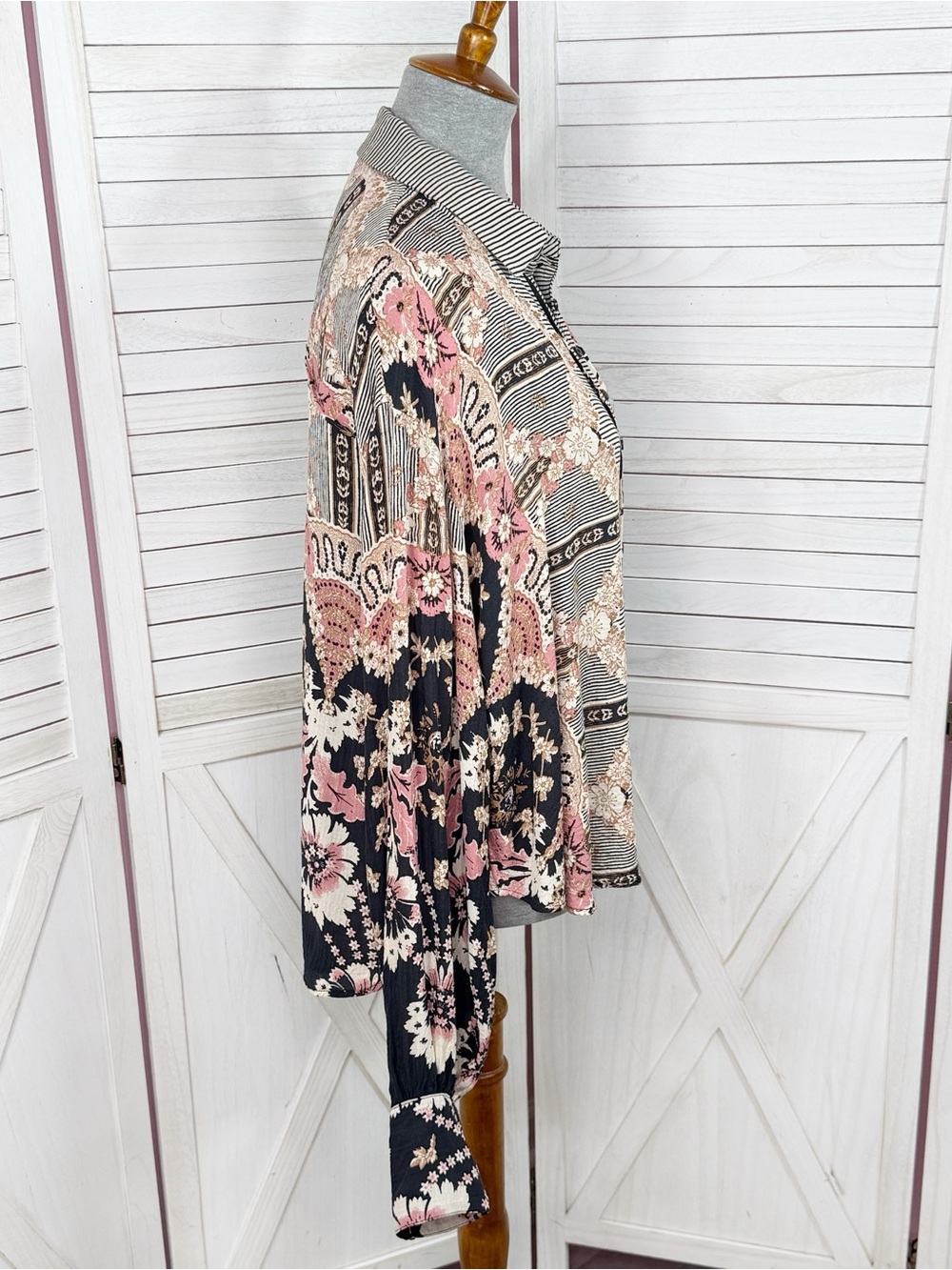 Free People Virgo Baby Floral Boho Oversized Button Up Shirt Black Multi Medium - Picture 4 of 13